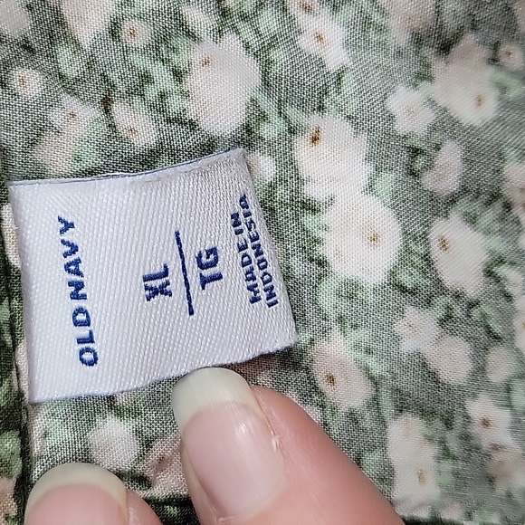 Old Navy tank xl - Picture 2 of 6